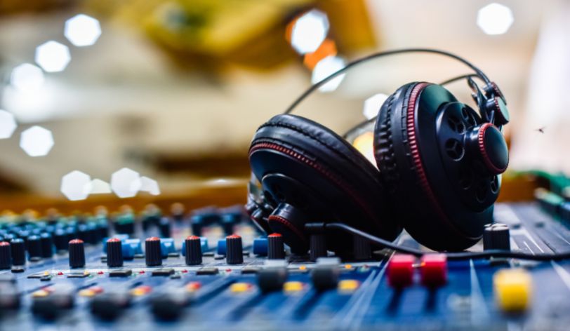 7 Elements To A Successful DJ Service Website